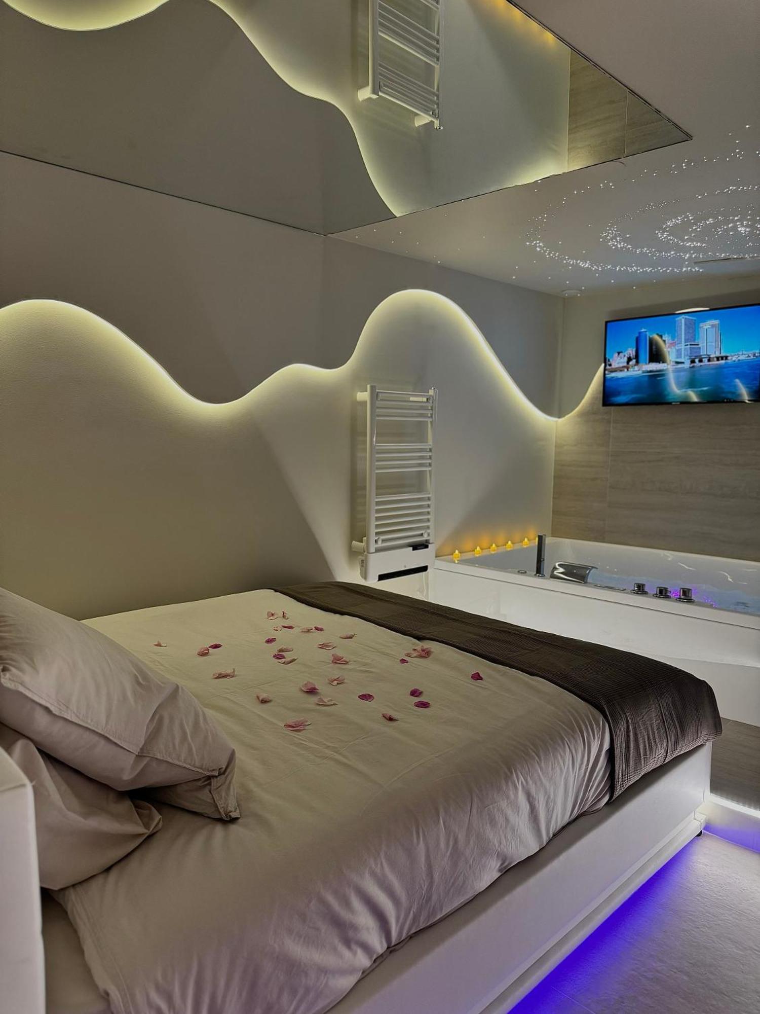 Spa Privatif - Love Room Luxe - Proche Disney Marles-en-Brie Eksteriør billede