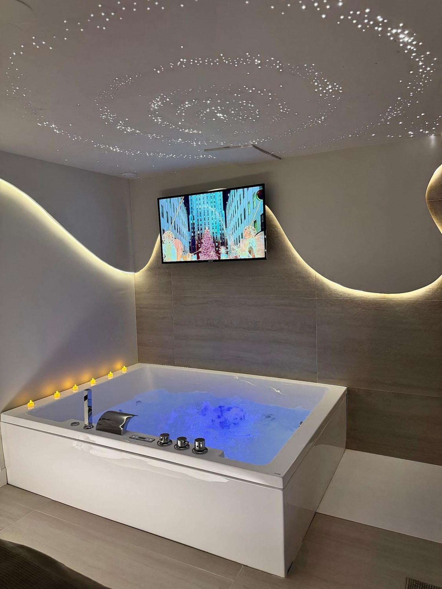 Spa Privatif - Love Room Luxe - Proche Disney Marles-en-Brie Eksteriør billede